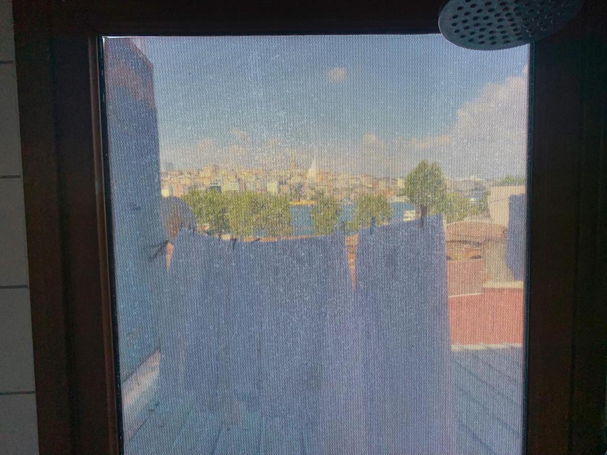 Golden * İstanbul