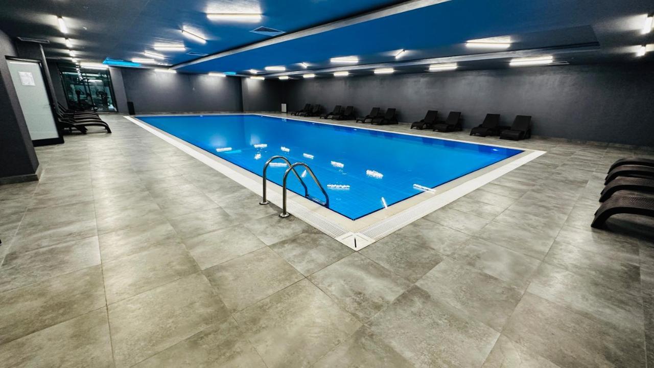 Lux Next To Outlet In High Floor 26 Apartment *