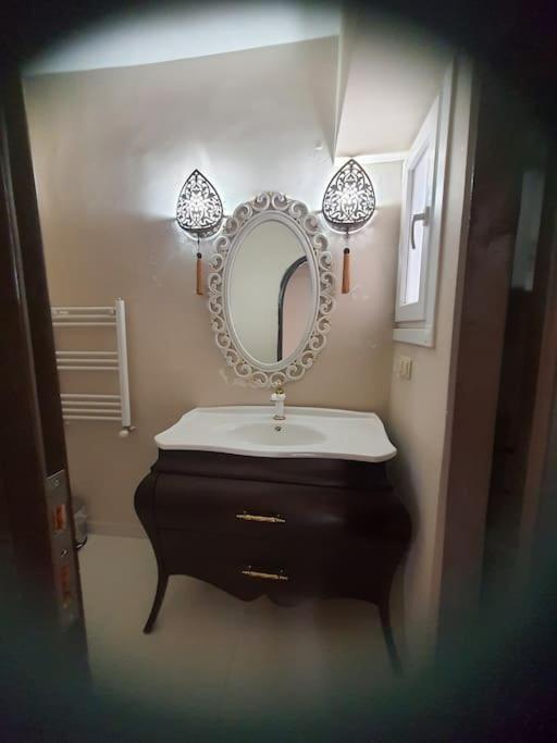 Sea View Flat - Includes Turkish Bath In Old Town. Apartment Istanbul