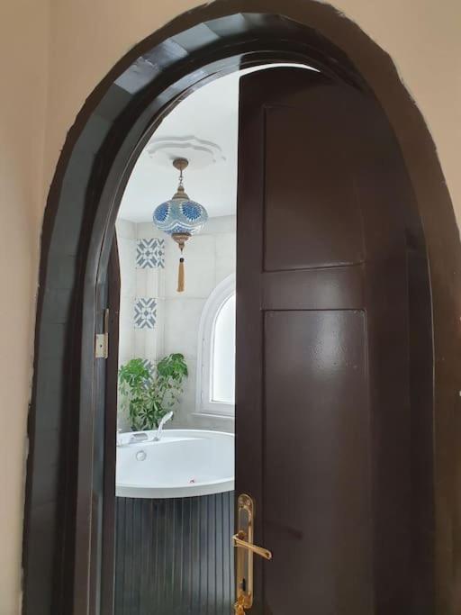 Sea View Flat - Includes Turkish Bath In Old Town. Apartment *