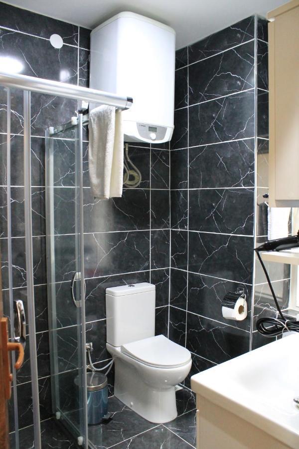 Beyoglu Asmalimescit'te Mobilyali Balkonlu Daire Apartment *