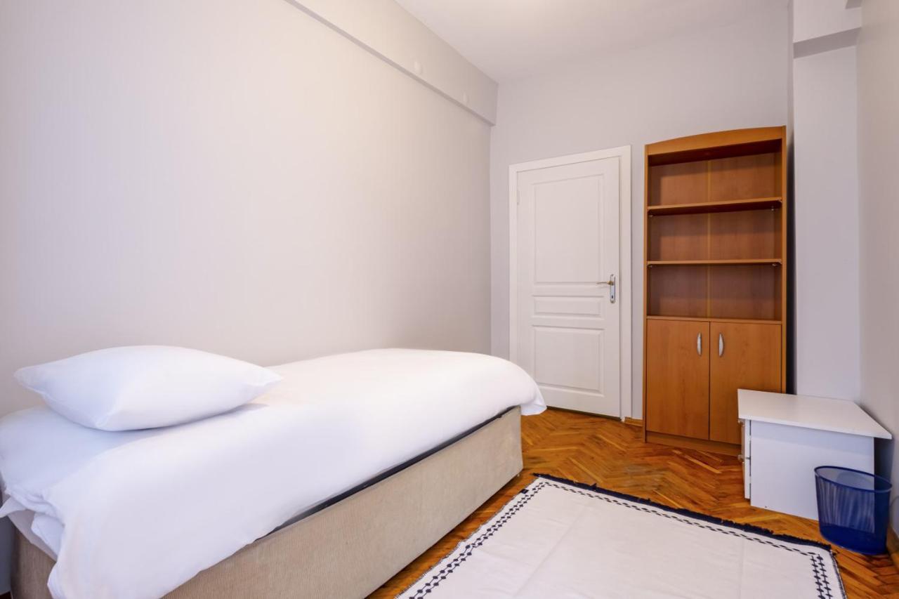 Fully Equipped Cozy In Kadikoy Istanbul
