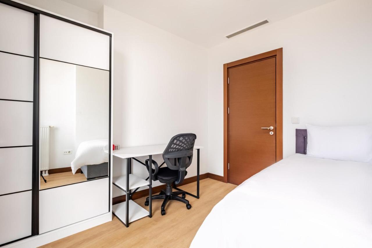 Charming Flat With View In Atasehir *