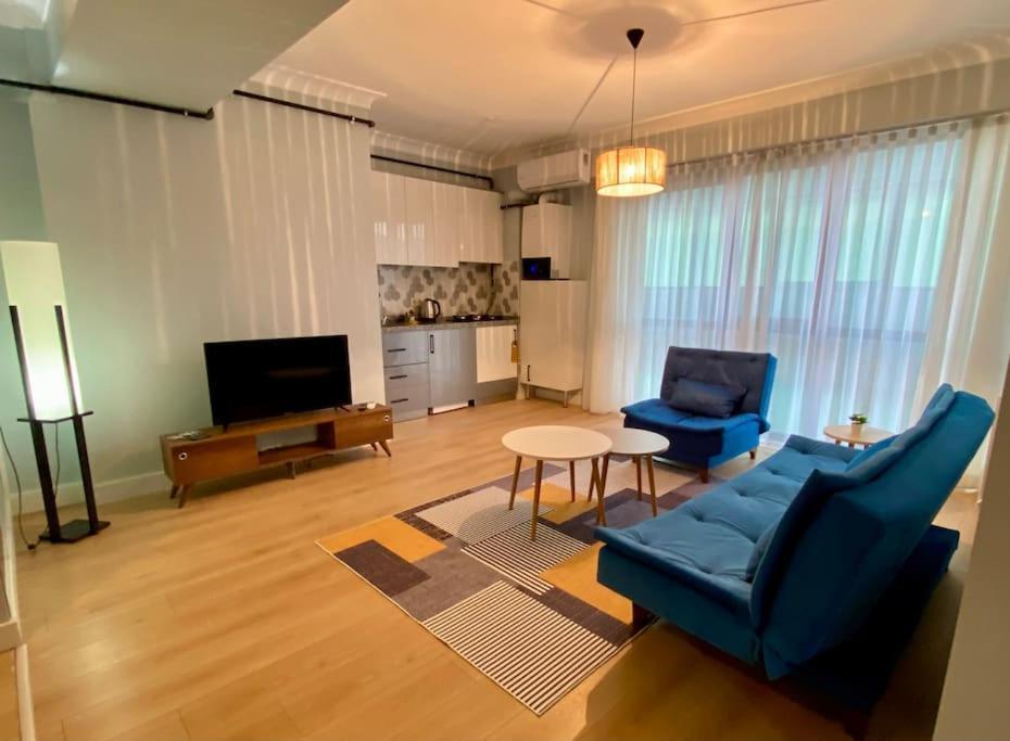 Modern , Spacious, Duplex Apartment