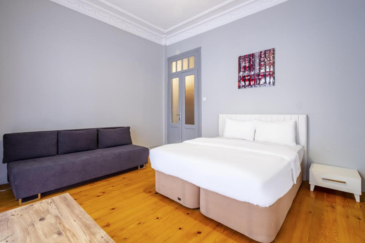 Refreshing And In Beyoglu Apartment Istanbul