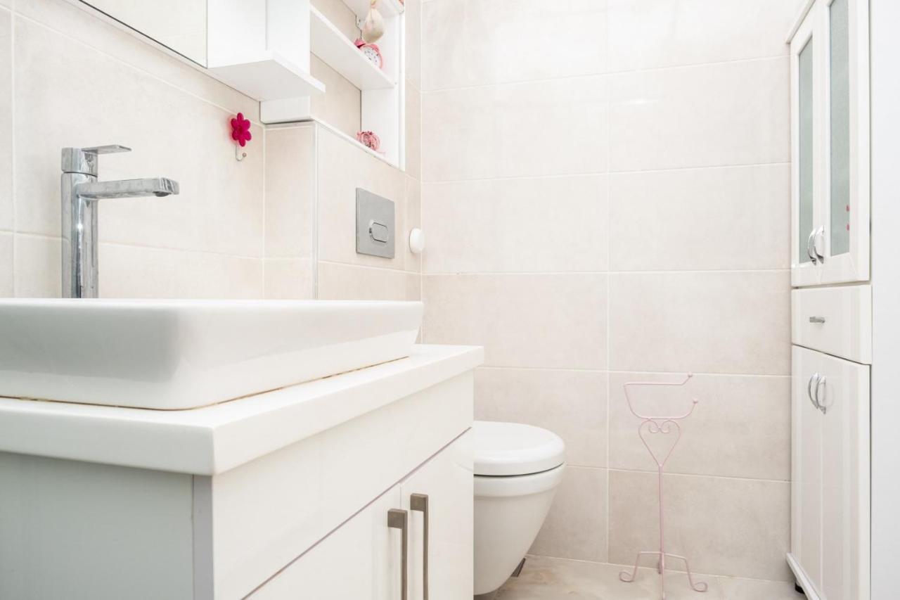Flat Near Trendy Attractions In Kadikoy Apartment Istanbul