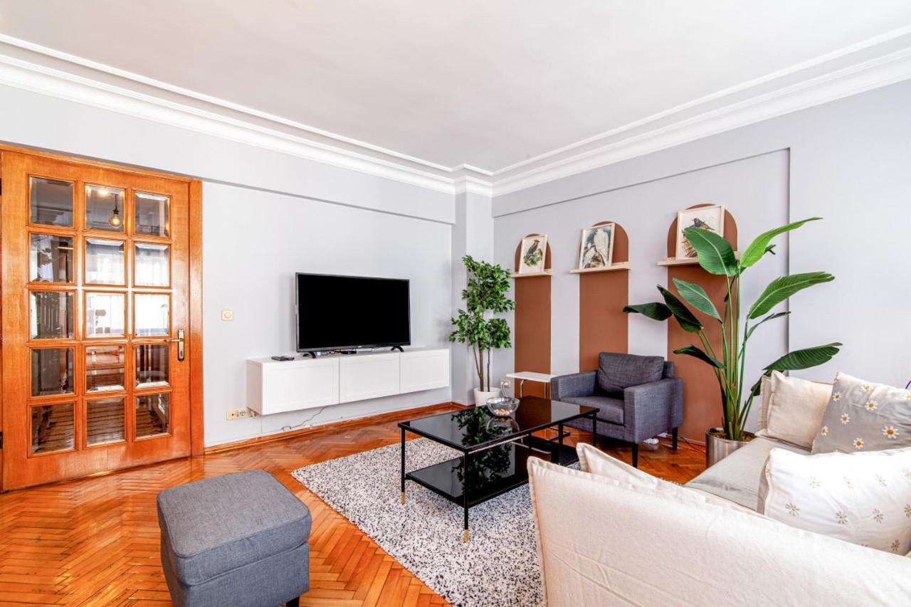 Apartment Gorgeous Flat With Lovely Balcony In Nisantasi