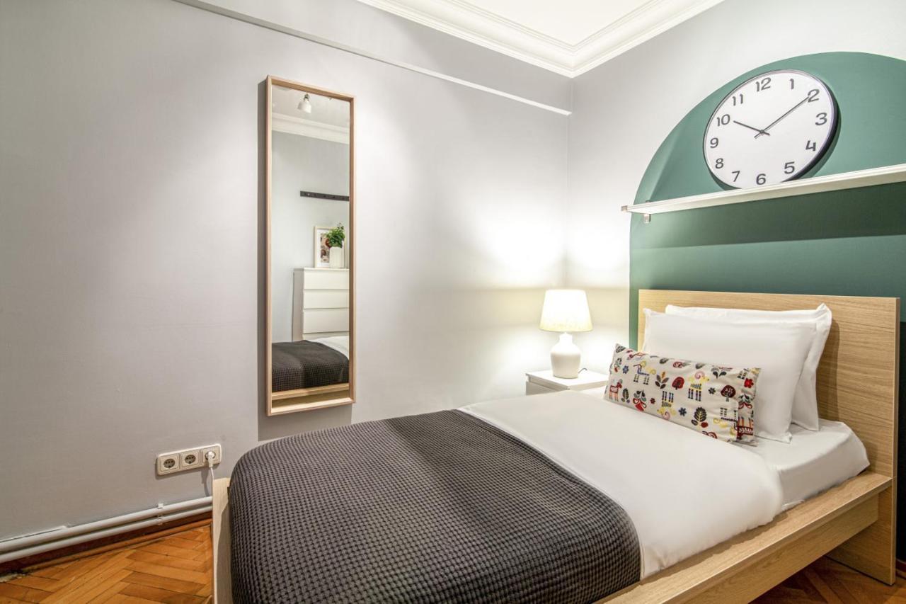 Gorgeous Flat With Lovely Balcony In Nisantasi *