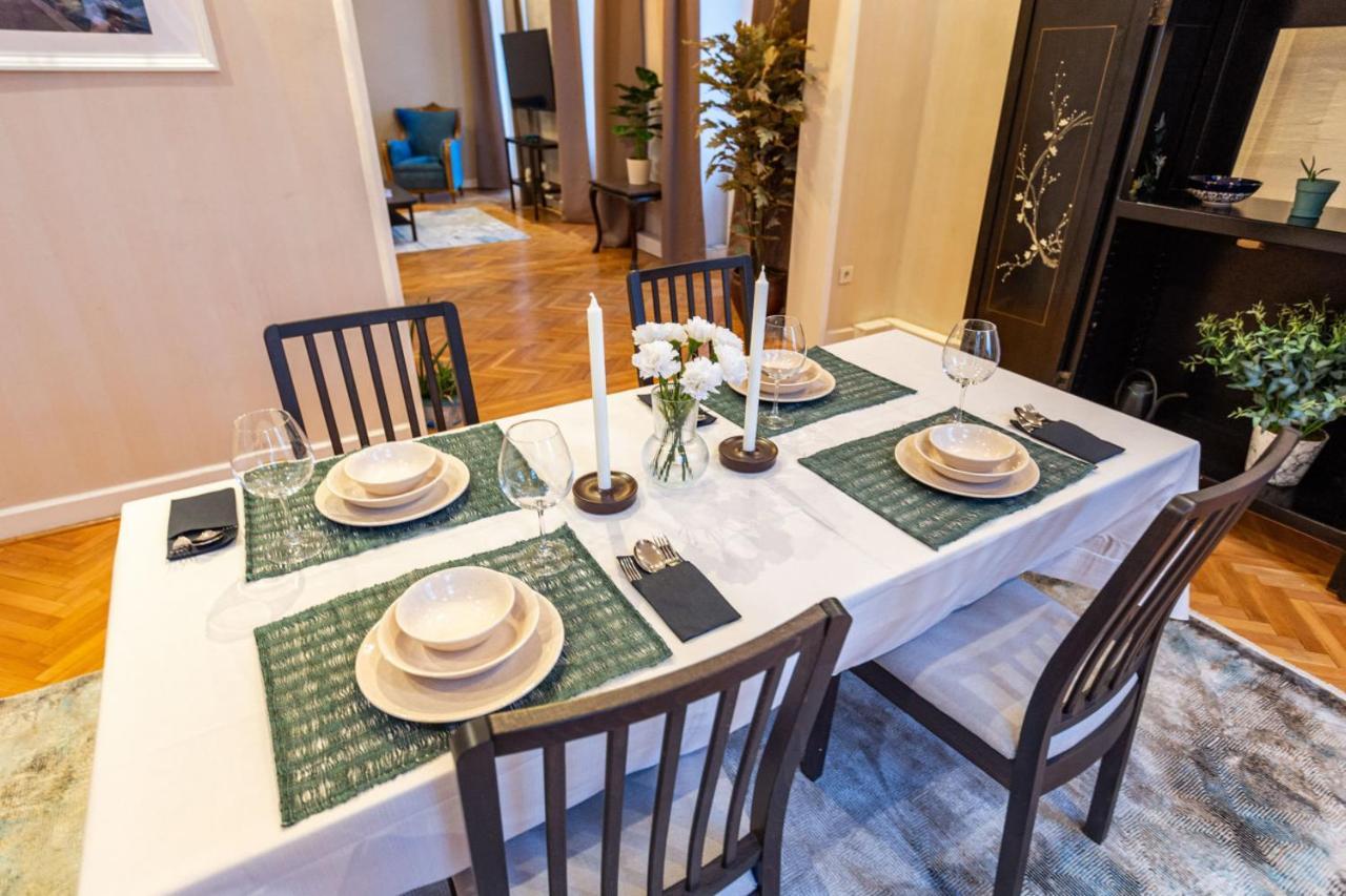 Historical Flat With A Lovely Sea View In Beyoglu Istanbul