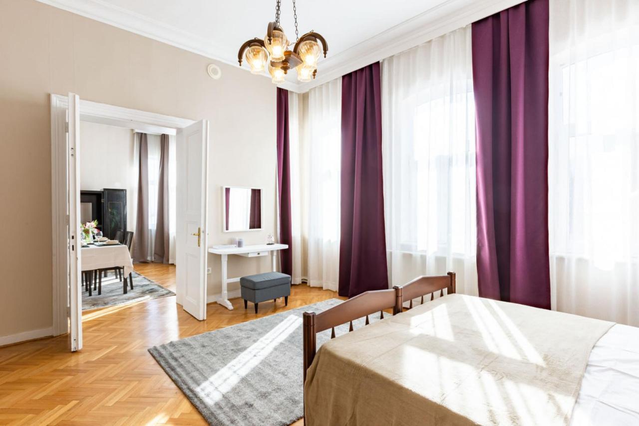 Historical Flat With A Lovely Sea View In Beyoglu Apartment *