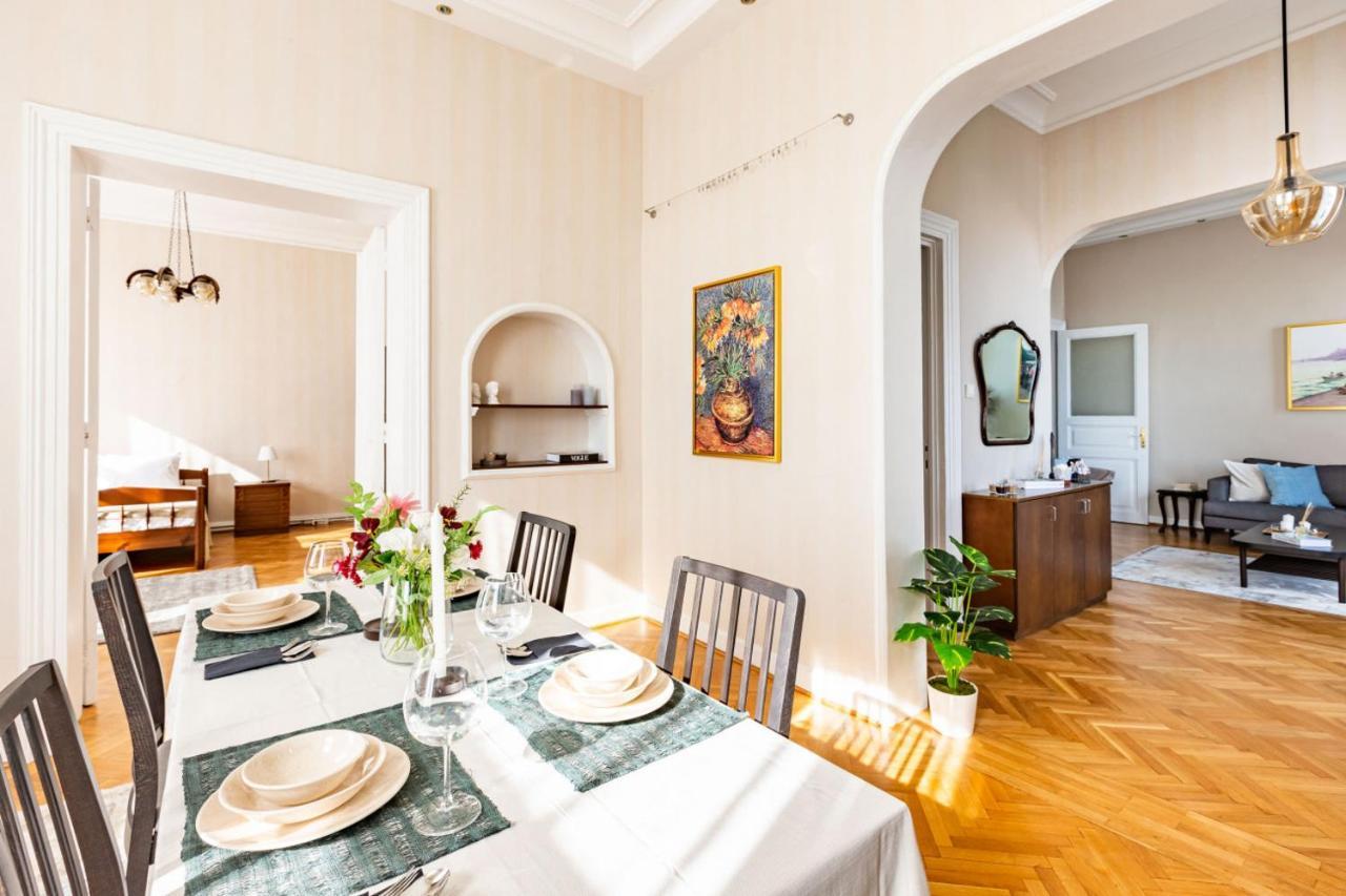 Apartment Historical Flat With A Lovely Sea View In Beyoglu Istanbul