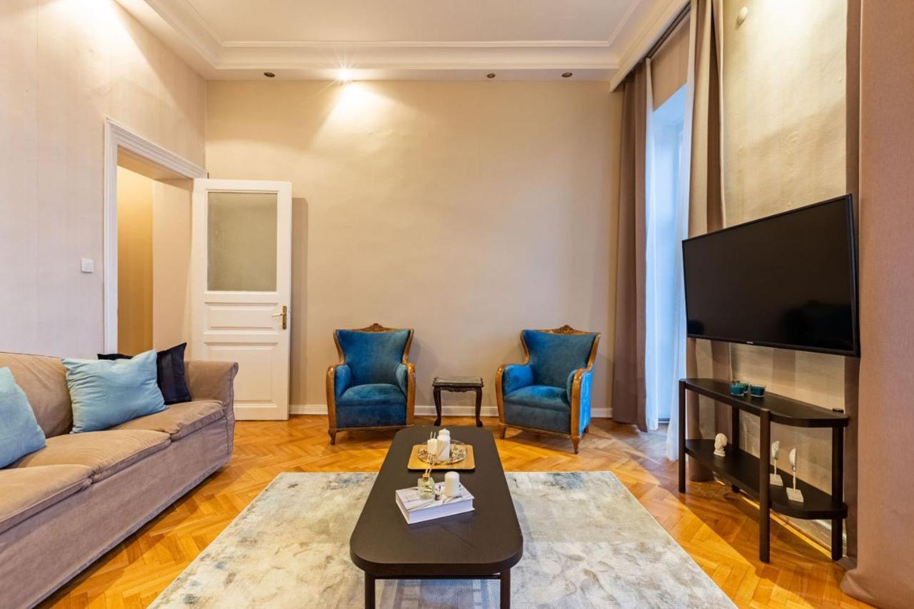 Historical Flat With A Lovely Sea View In Beyoglu Apartment Istanbul