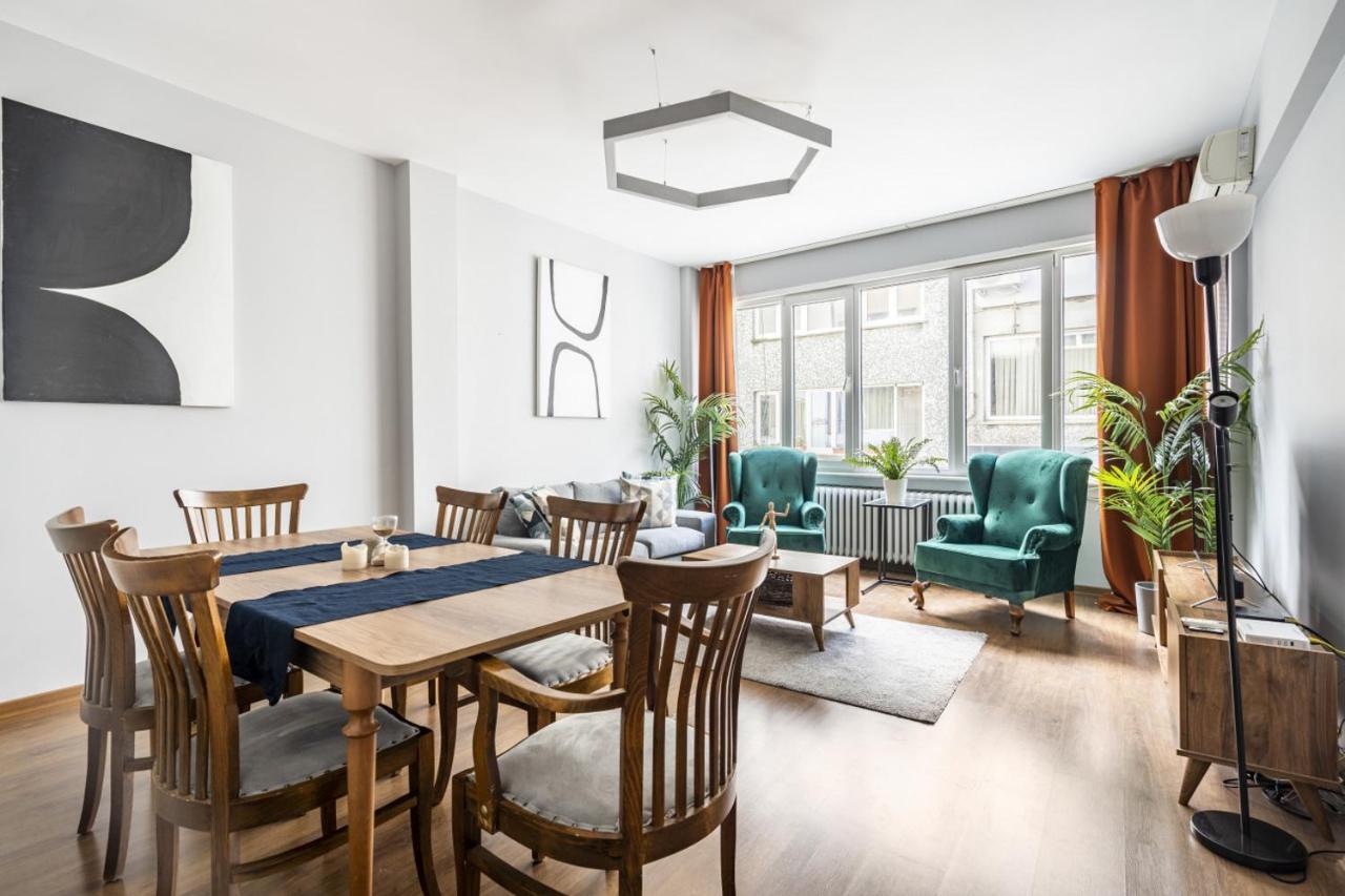 Exceptional Flat With Balcony In Sisli Istanbul