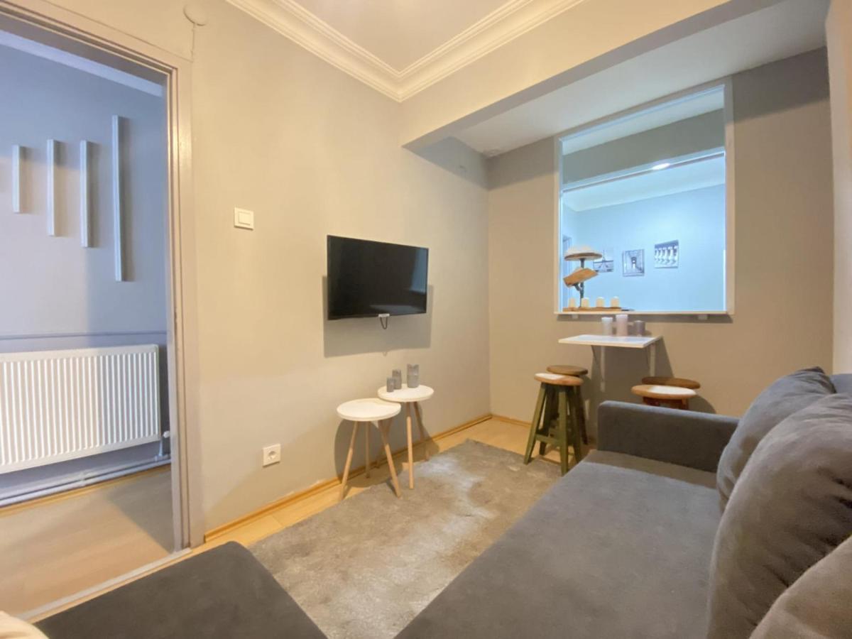Apartment Charming Flat With Balcony In Sinanpasa Besiktas Istanbul