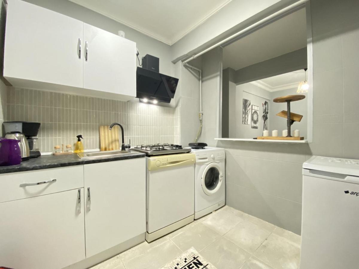 Charming Flat With Balcony In Sinanpasa Besiktas *