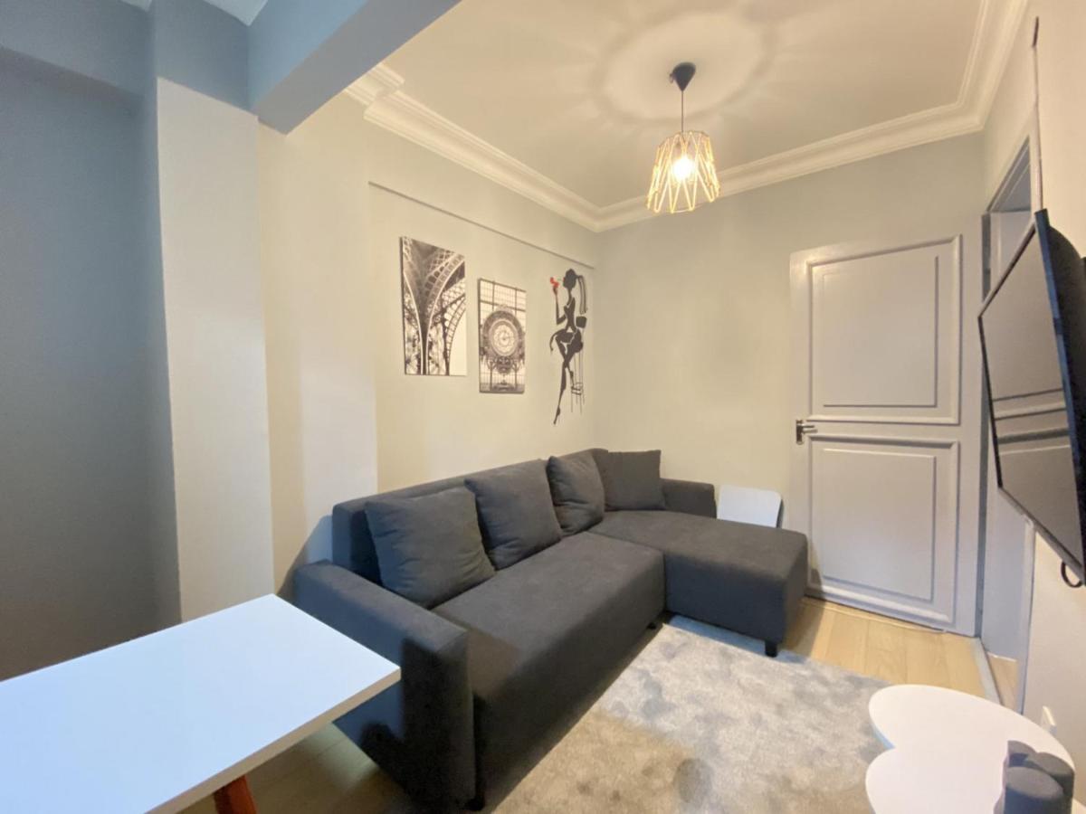 Apartment Charming Flat With Balcony In Sinanpasa Besiktas