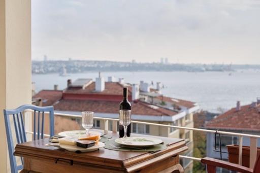 Apartment An Elegant 2 Bedroom With Stunning View Istanbul