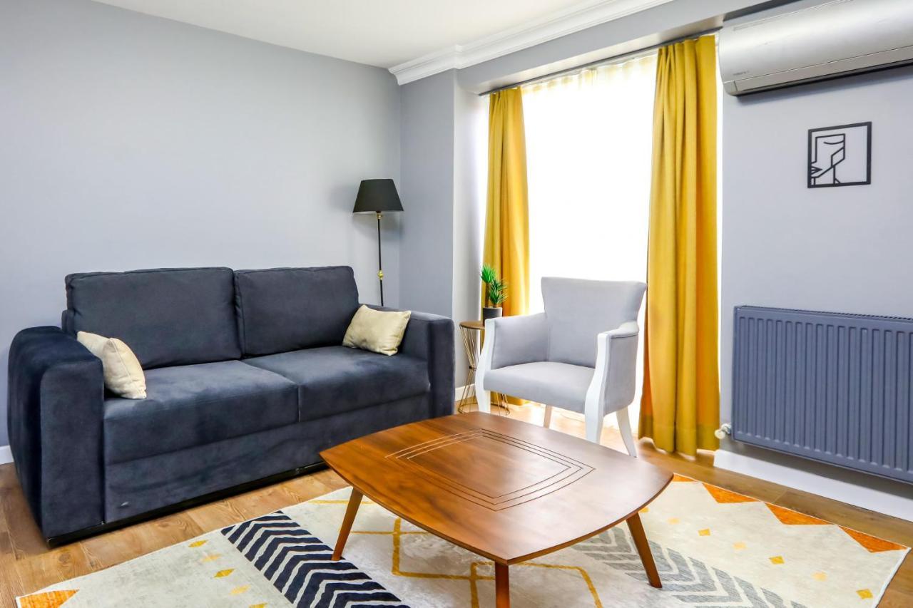 Vibrant Flat 500 M To Uskudar Ferry Station *
