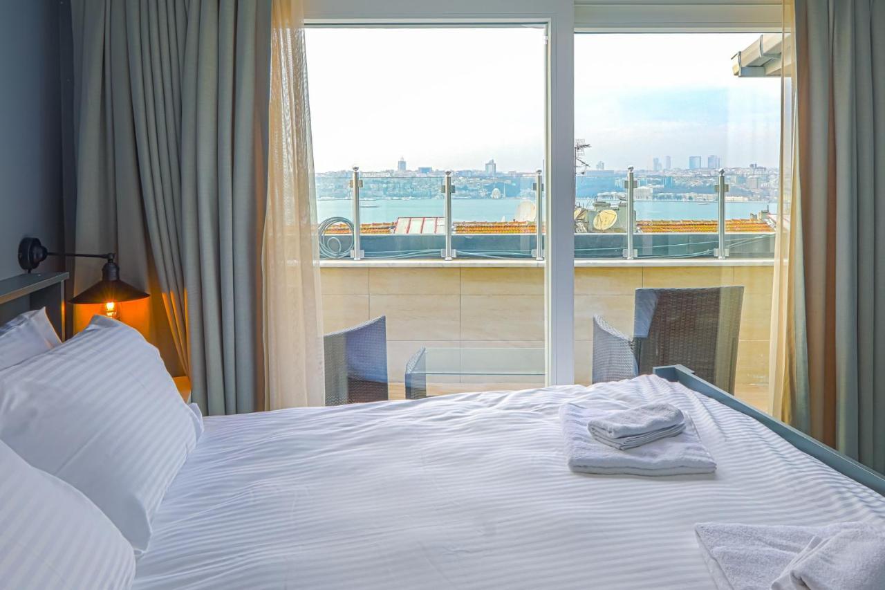 Vibrant Flat 500 M To Uskudar Ferry Station Apartment