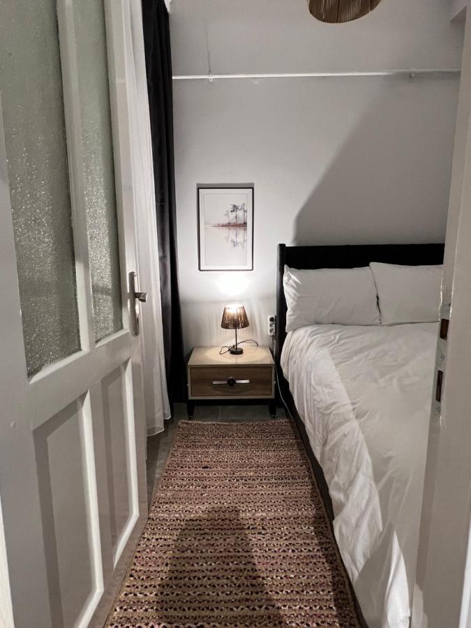 Peaceful And Perfectly Located In Cihangir Apartment