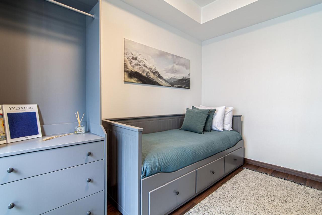 Sleek Flat With Great Location In Sisli *
