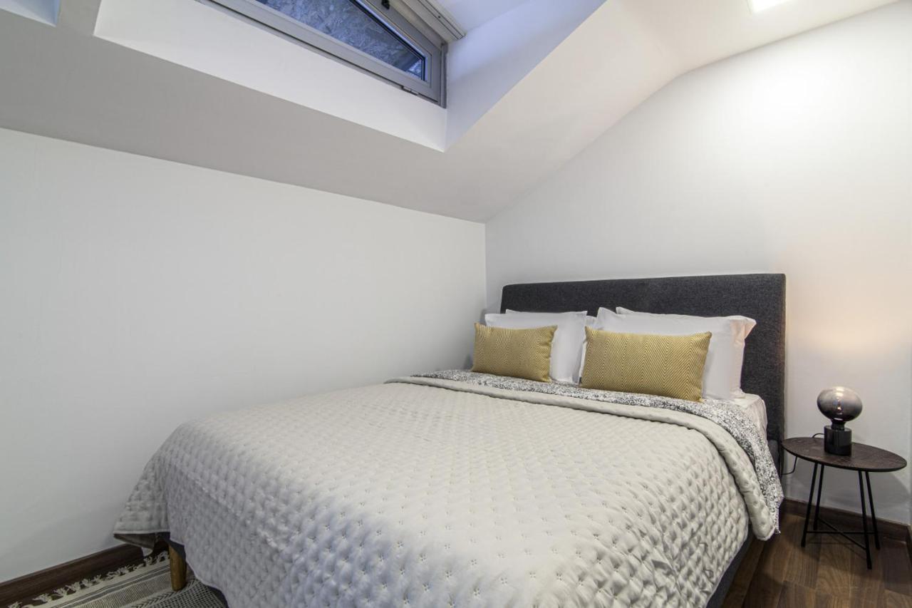 Sleek Flat With Great Location In Sisli Istanbul
