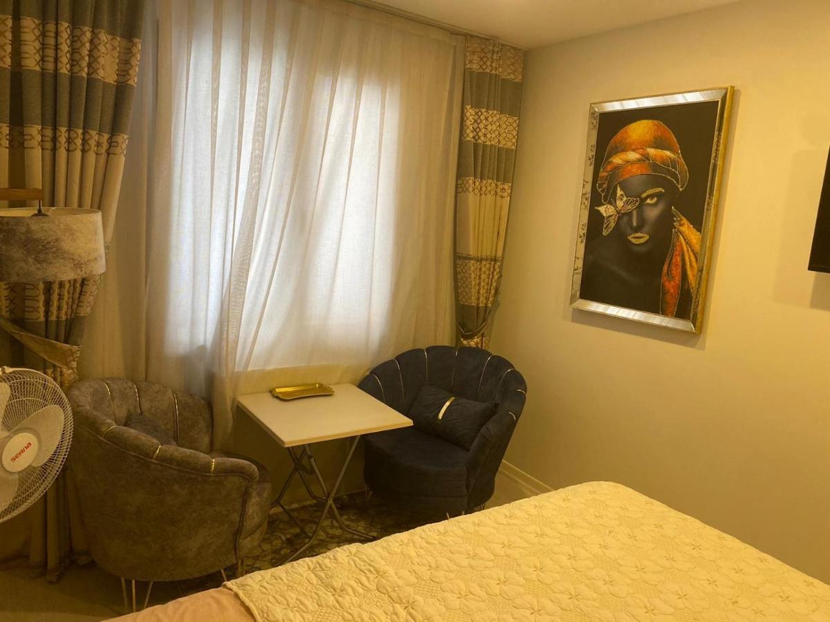 L'elegance De Jjm * Istanbul