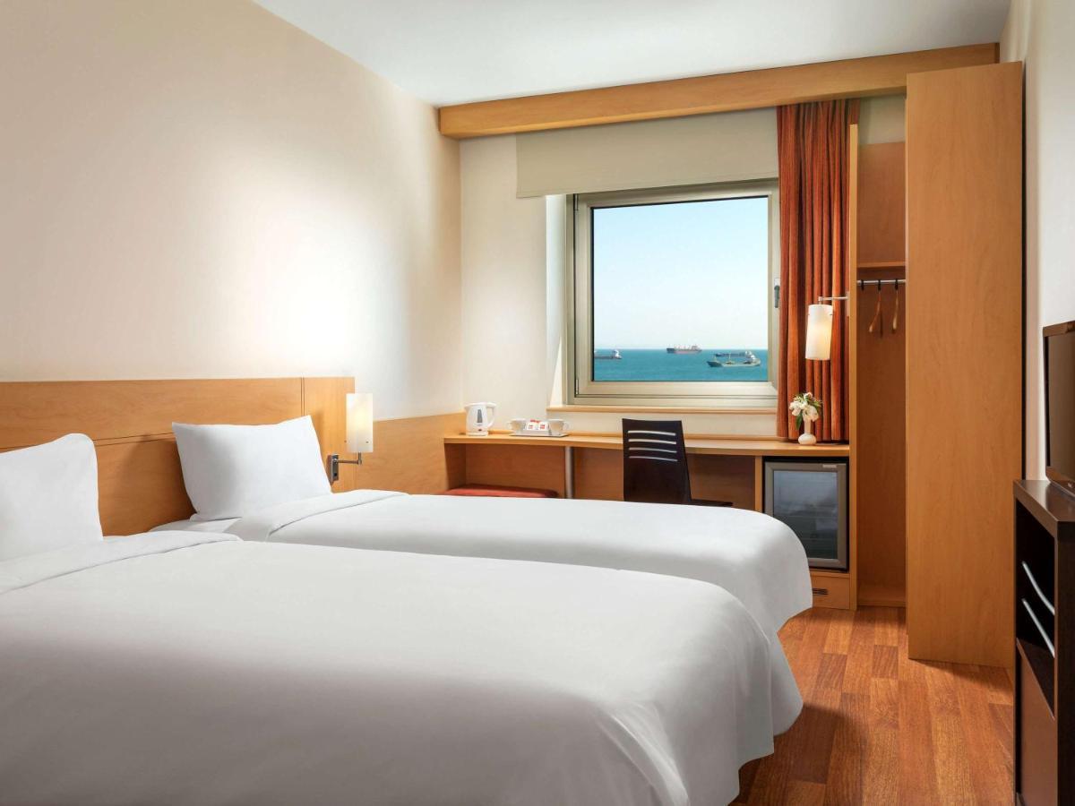 Ibis Zeytinburnu Hotel 3*