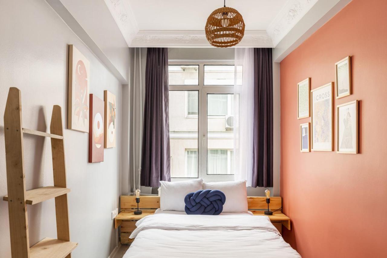 Bohemian Flat In Nisantasi With Location