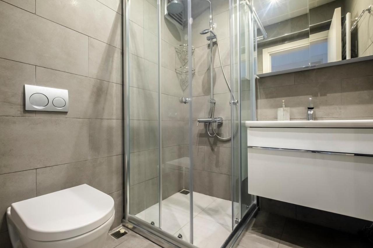 Apartment Chic Flat Near Public Transportation In Goztepe