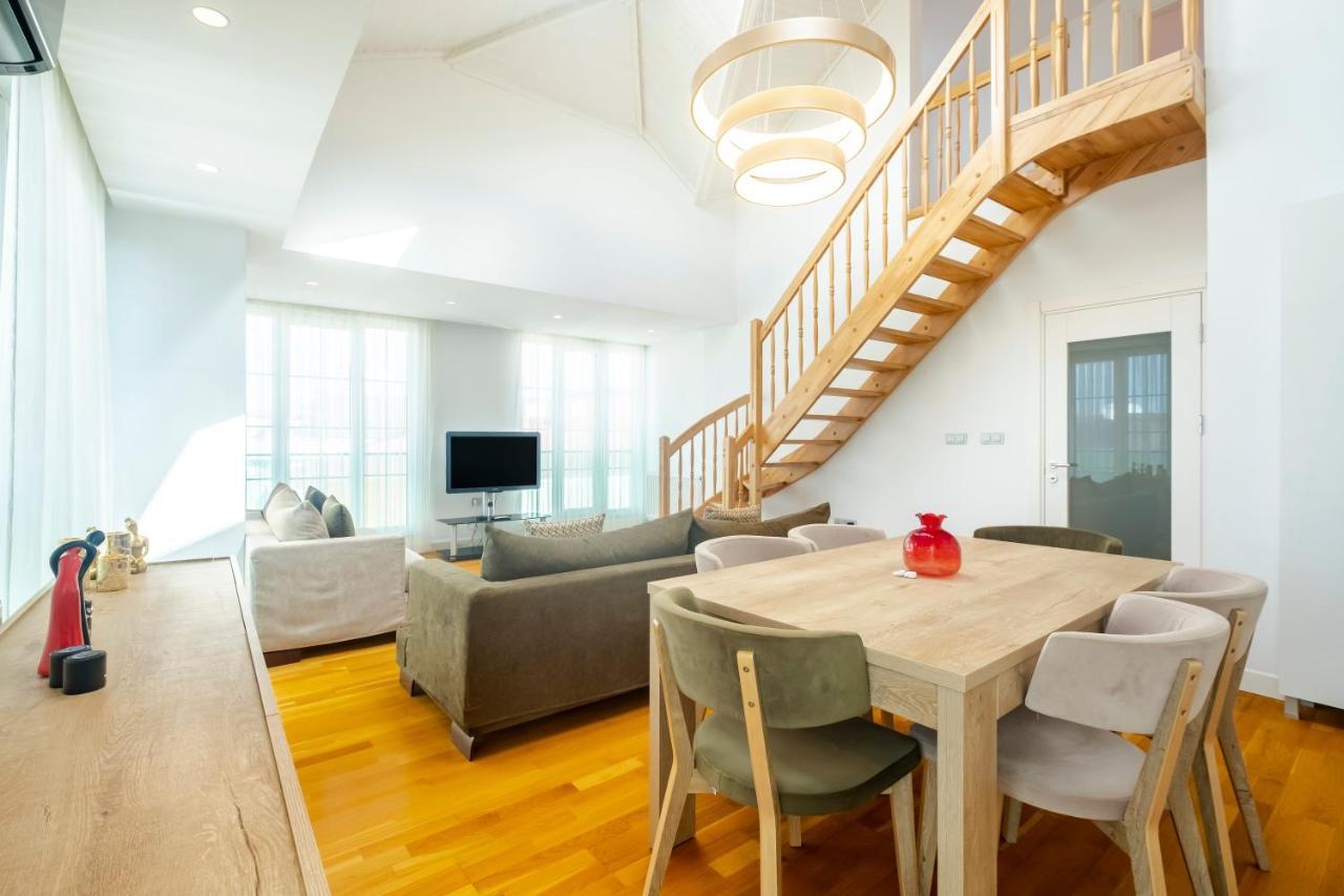 Chic Flat Near Public Transportation In Goztepe Apartment *