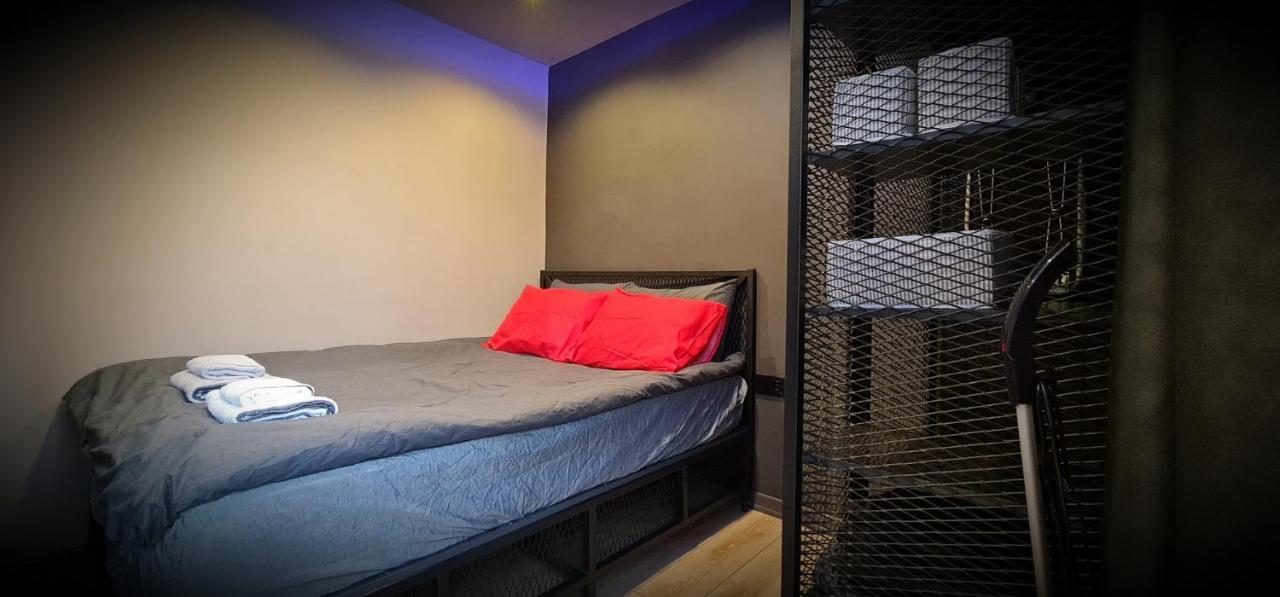 Thalia Apartment