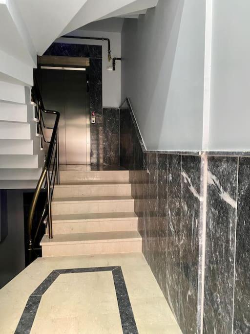 Modern , Spacious, Duplex Apartment