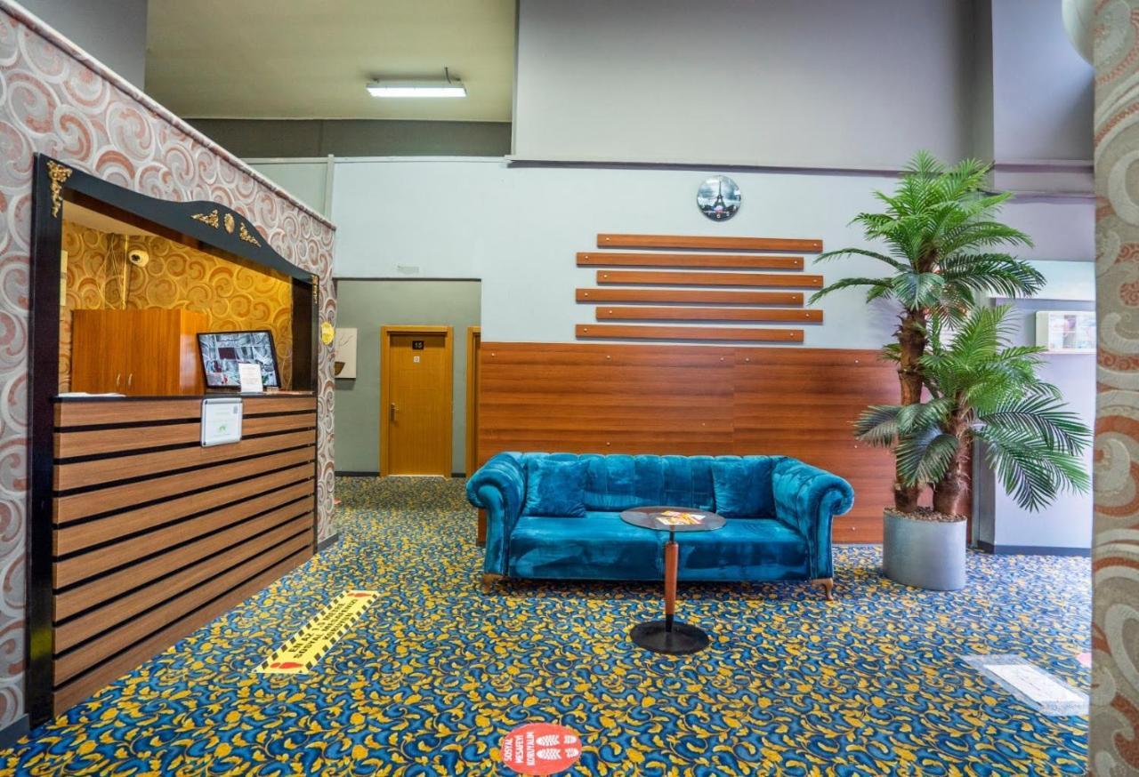 Hotel 216 Hill 2*
