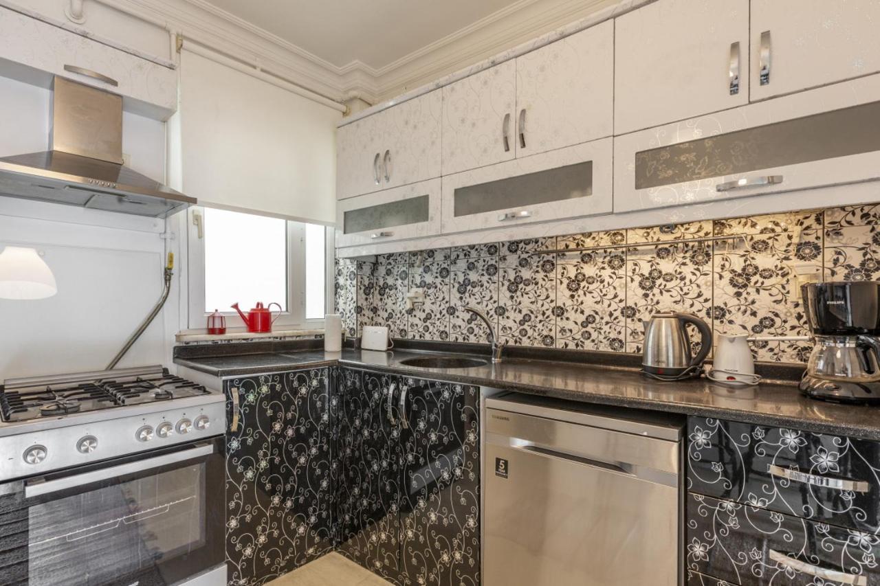 Charming Besiktas Flat With A Lovely Terrace Apartamento