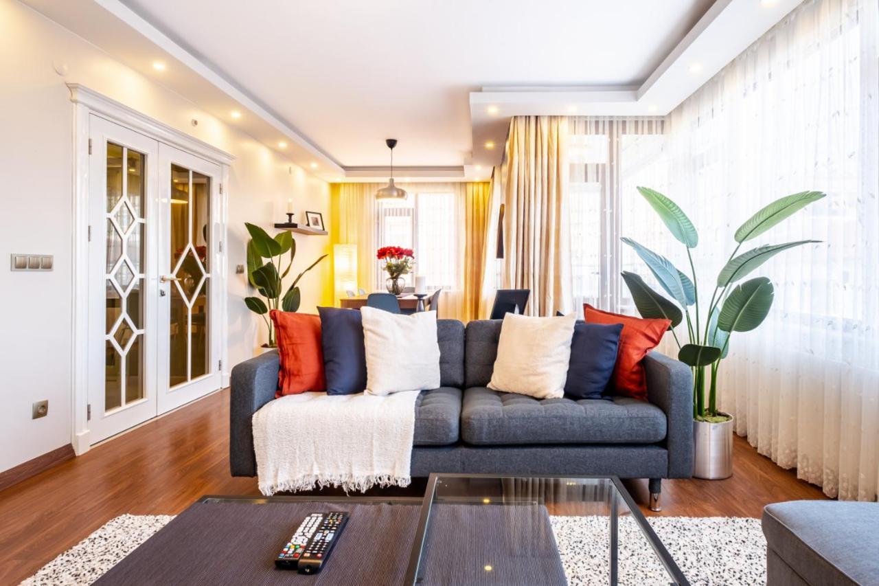 Captivating Flat With Balcony Near Besiktas Pier * Istanbul