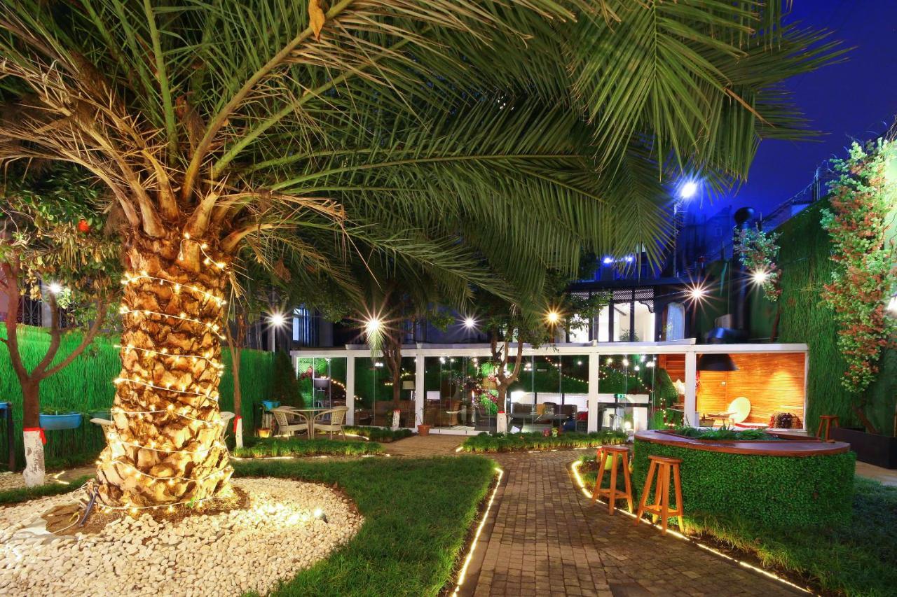 Walton Gardens Pera Aparthotel