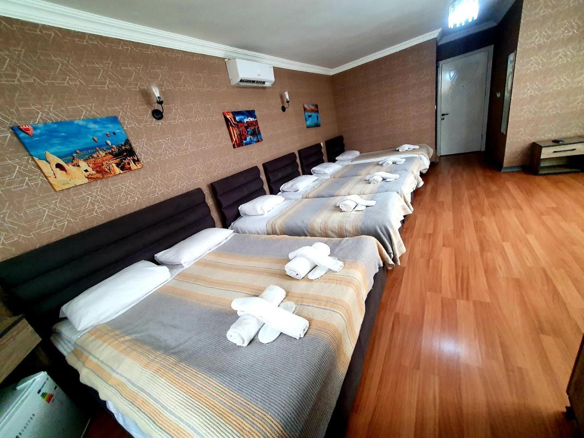 Omega Luxx Hotel 3*