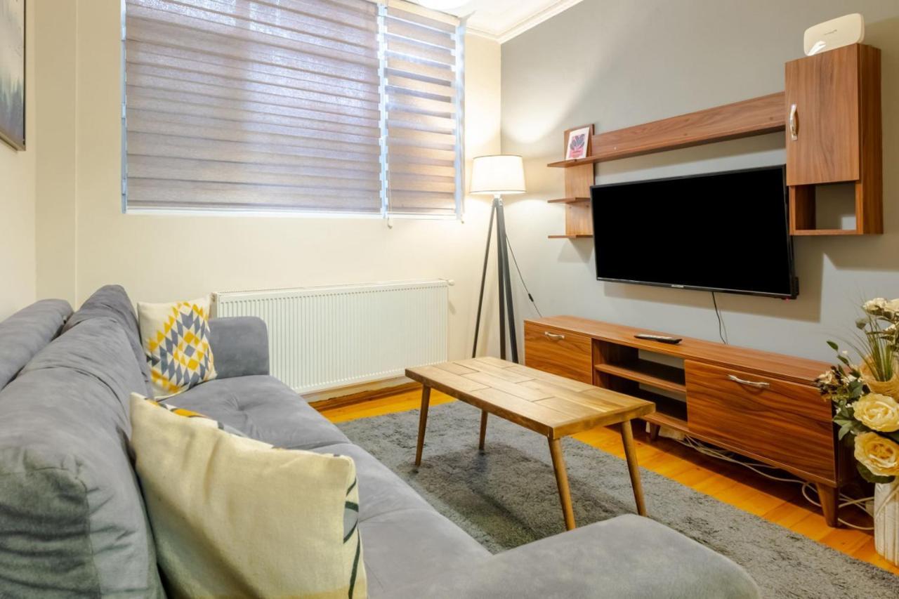 Apartment Centrally Located Flat With Balcony In Beyoglu *