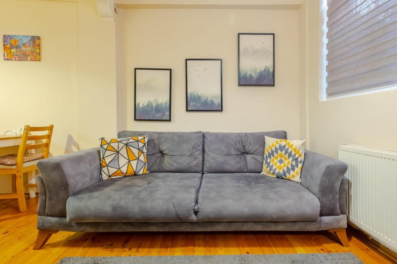 Centrally Located Flat With Balcony In Beyoglu * Istanbul