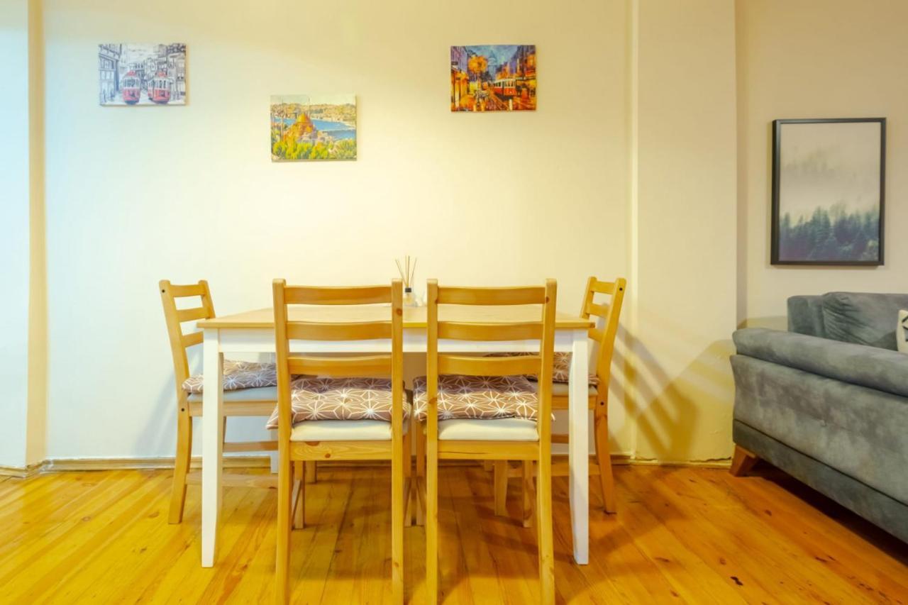 Apartment Centrally Located Flat With Balcony In Beyoglu *