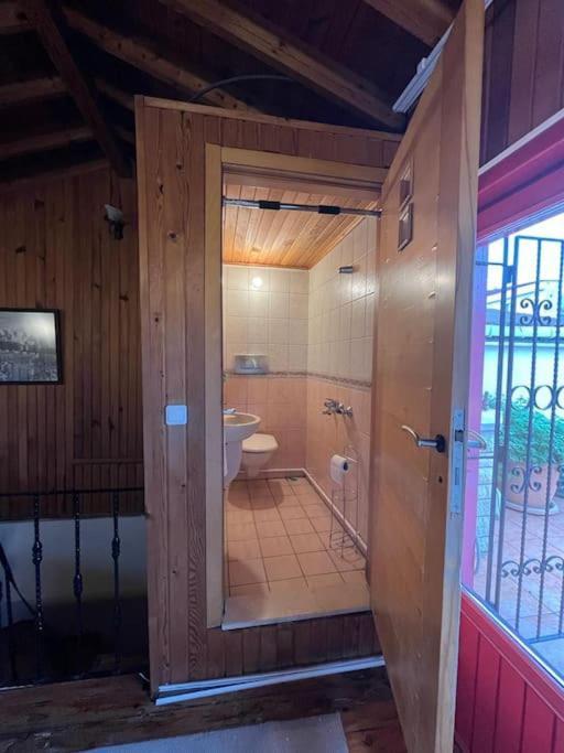 Villa 3+1,villa, 10min To Kadikoypier *