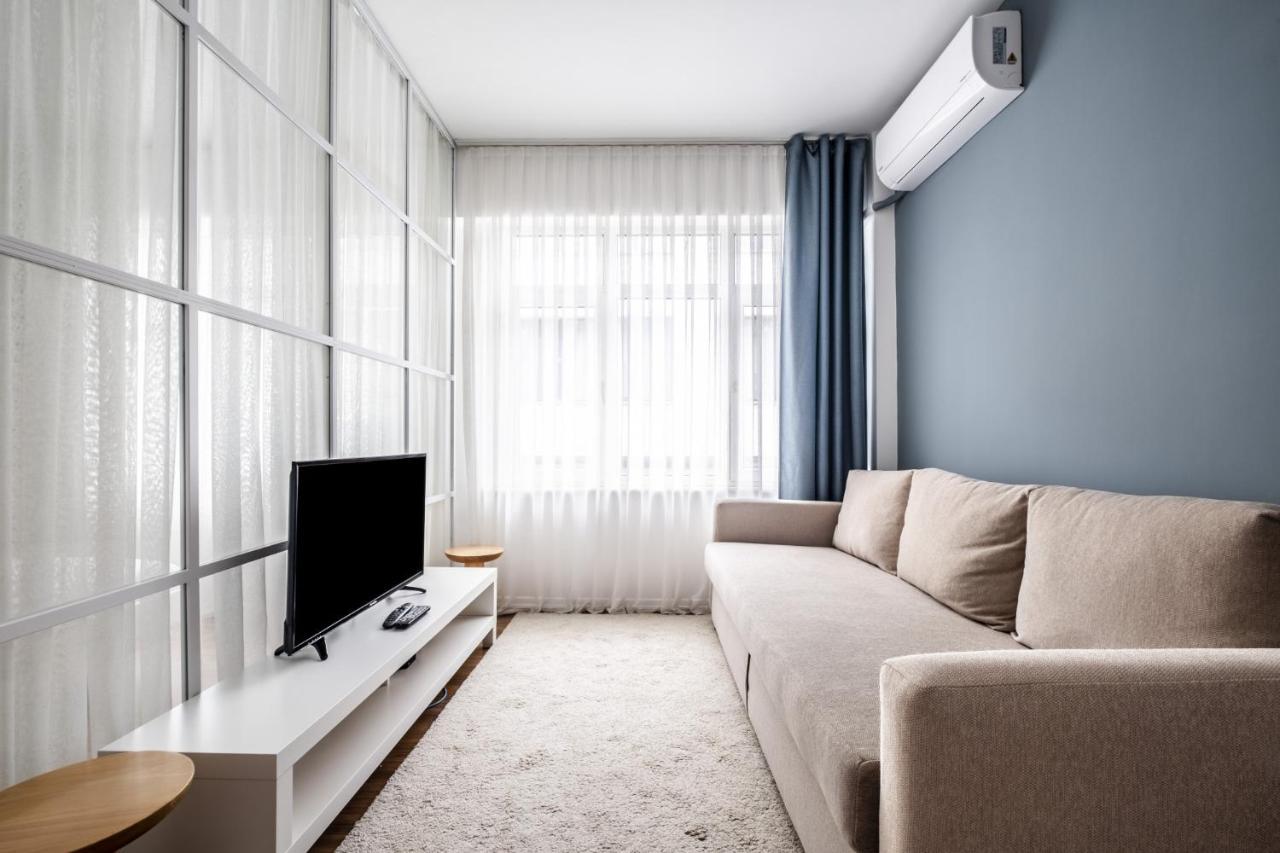 Sleek Studio Flat With Central Location In Kadikoy Apartment *