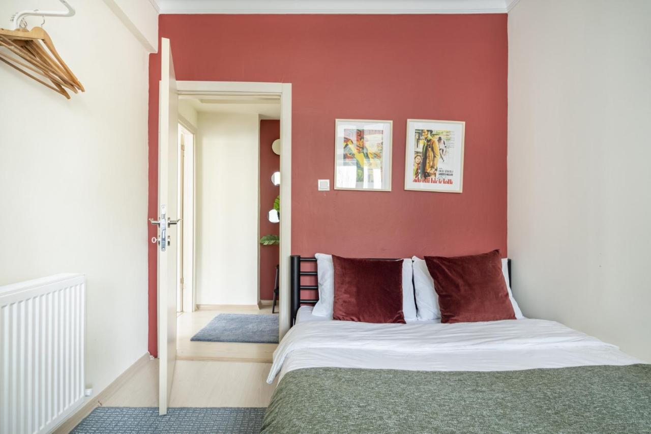 Modern Flat With Balcony On Bagdat Street Daire *