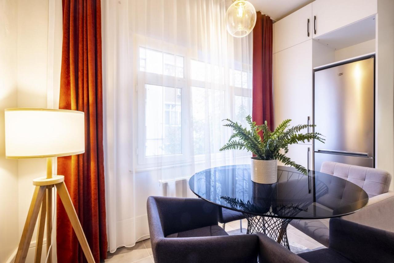 Dreamy And Flat In Beyoglu Apartment
