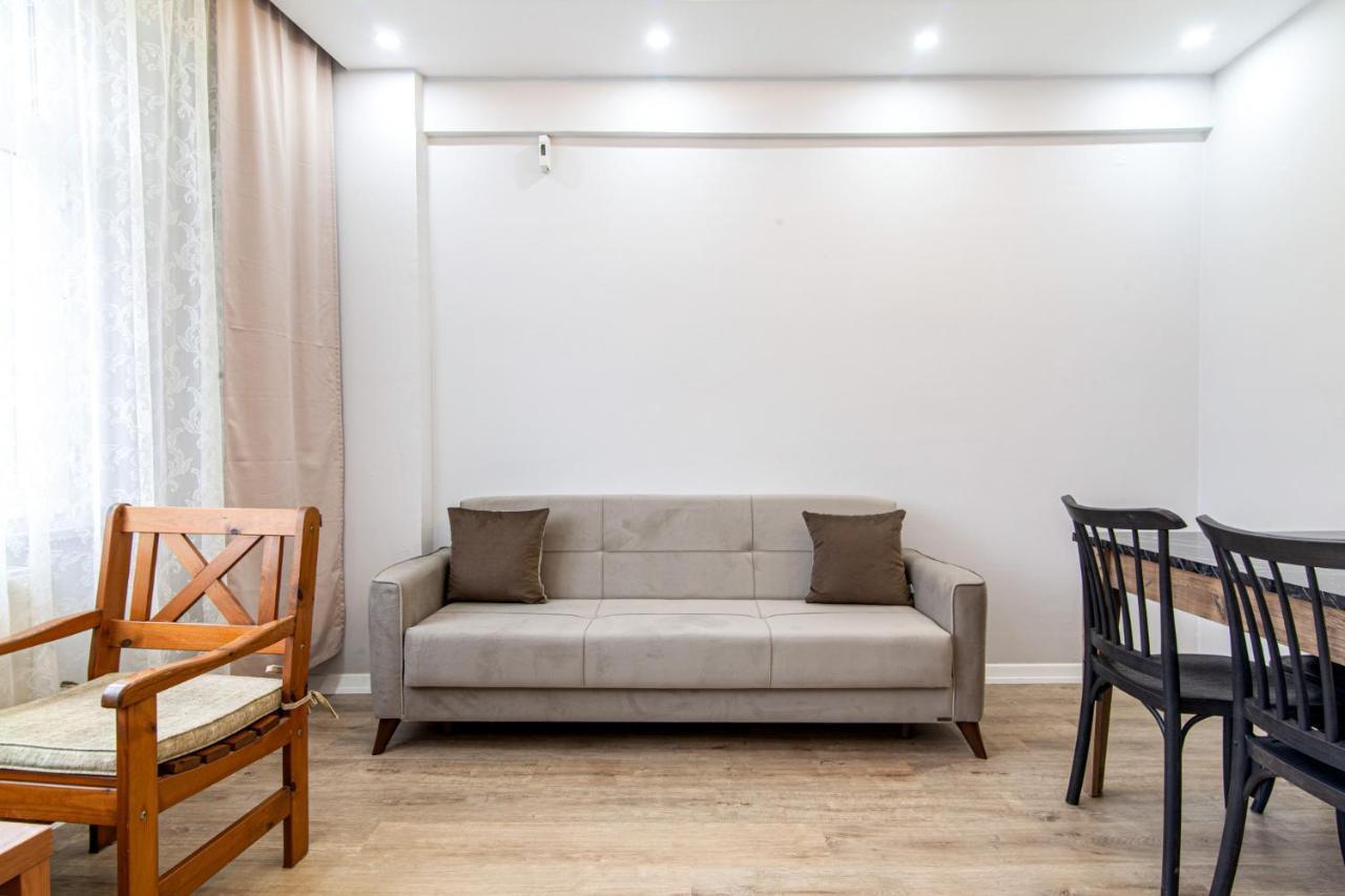 Modern Flat Close To Osmanbey Metro Station *