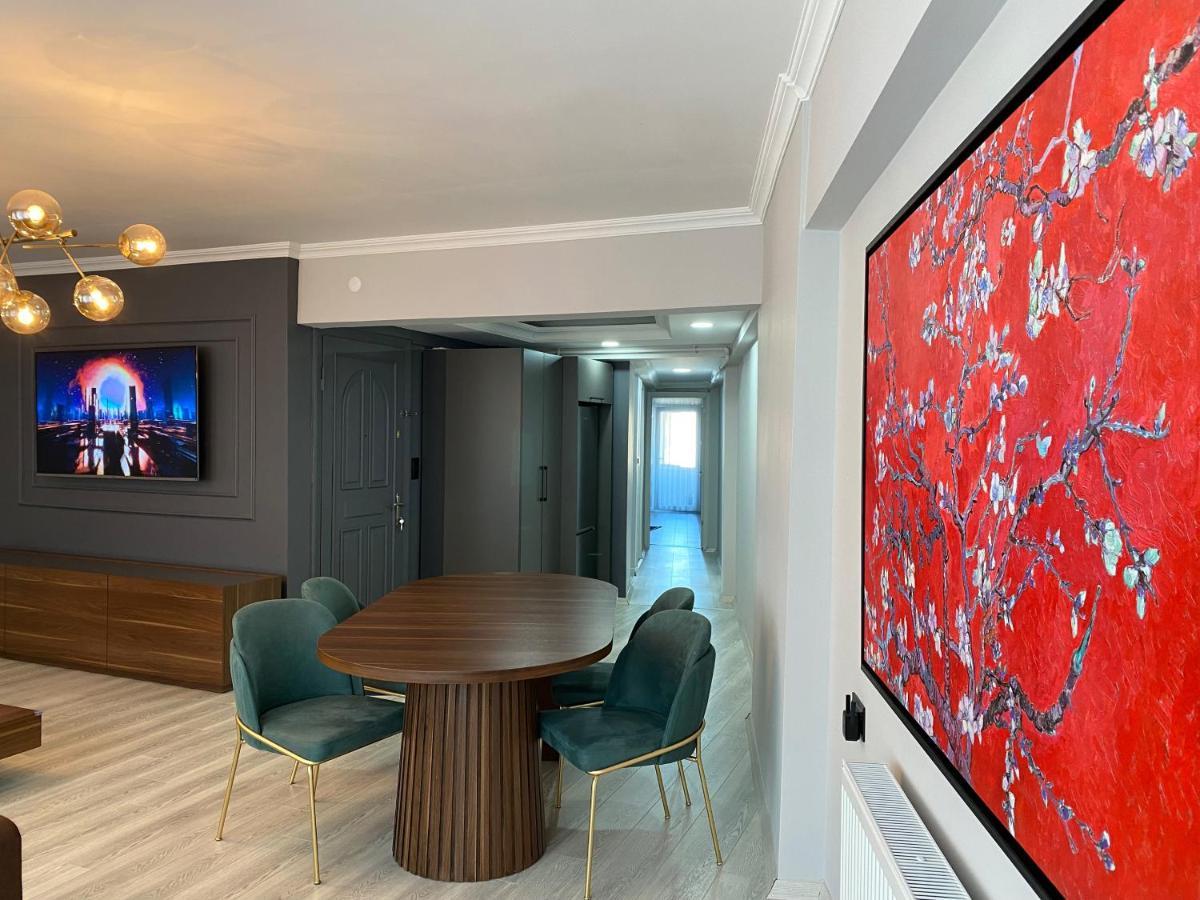 Whole At The Heart Of Sisli Nisantasi K Apartment