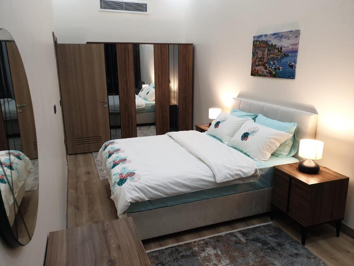 Sea And View, Modern Building, Luxurious Furniture, Residential Complex, Floor Apartment *