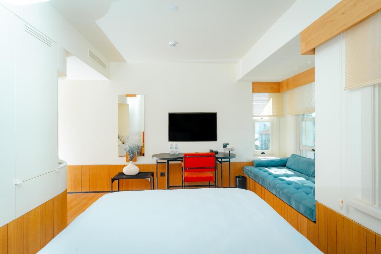 The Gift Hotel *