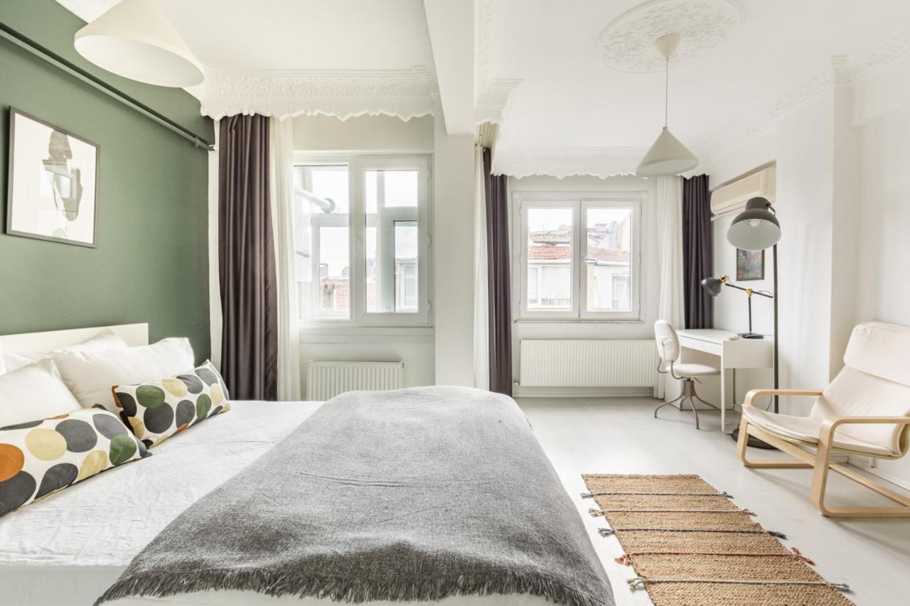 Charming Besiktas Flat With A Lovely Terrace Istambul